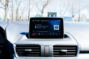 2014 Mazda3 GT infotainment screen