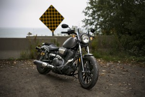 2014 Yamaha Bolt R-Spec front 1/4