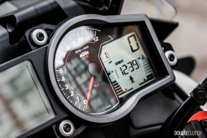 2015 KTM 1190 Adventure tachometer