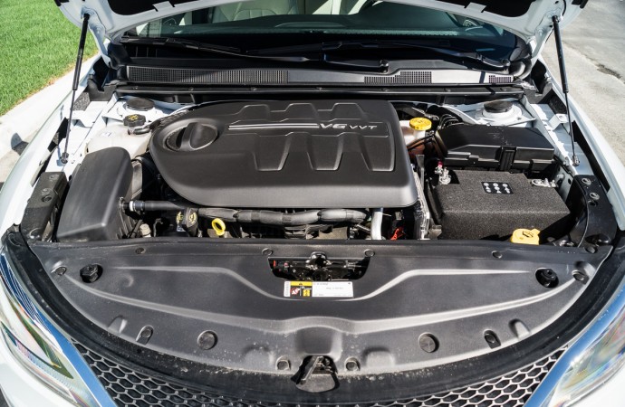 2015 Chrysler 200 Limited 