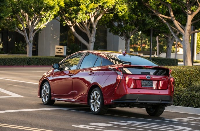 2016_Toyota_Prius_Four_Touring_19_A83463192440D67CC383BCCDFCB6539DC97EB610