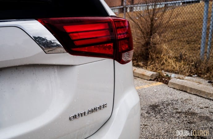 2016 Mitsubishi Outlander ES AWC Car Review 