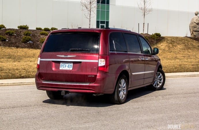 2016 Chrysler Town & Country Limited Car Review 