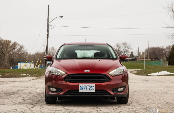 2016 Ford Focus EcoBoost SE car review 