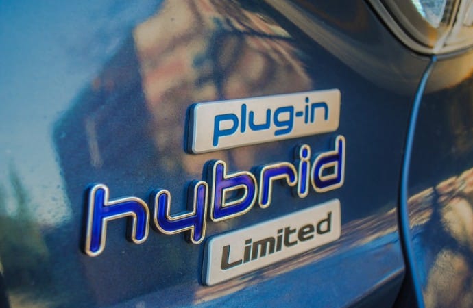 2017 Ford Fusion Energi vs 2017 Hyundai Sonata PHEV review