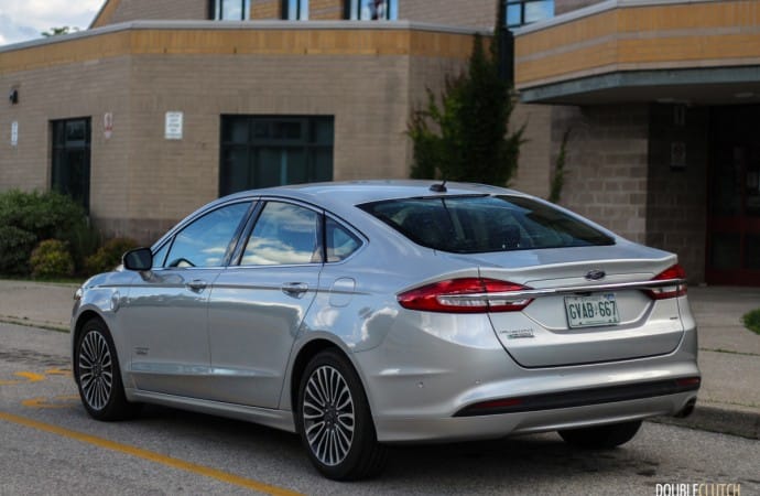 2017 Ford Fusion Energi SE review