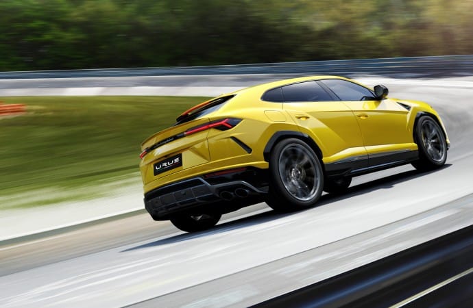 Canadian debut of the Lamborghini Urus | DoubleClutch.ca