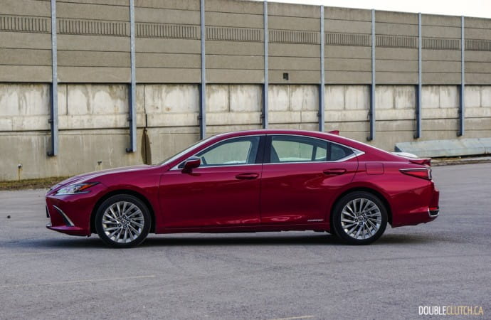 2019 Lexus ES 300h Ultra Luxury review