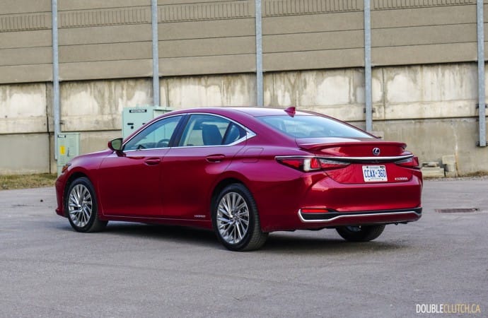 2019 Lexus ES 300h Ultra Luxury review