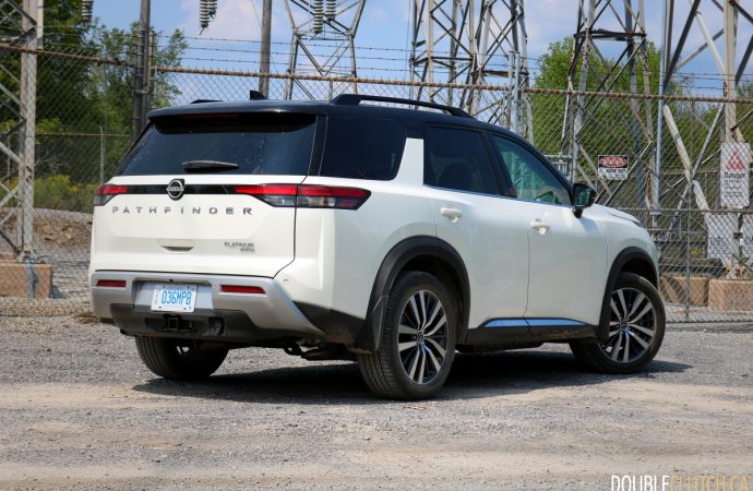 First Drive: 2022 Nissan Pathfinder - Doubleclutch.ca