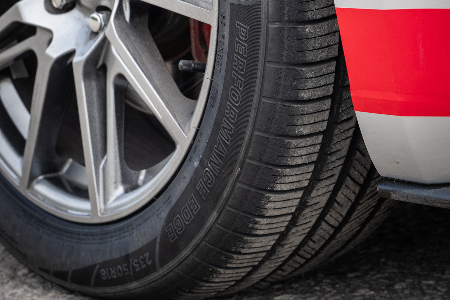 MotoMaster reveals Performance Edge all-season tire - DoubleClutch.ca