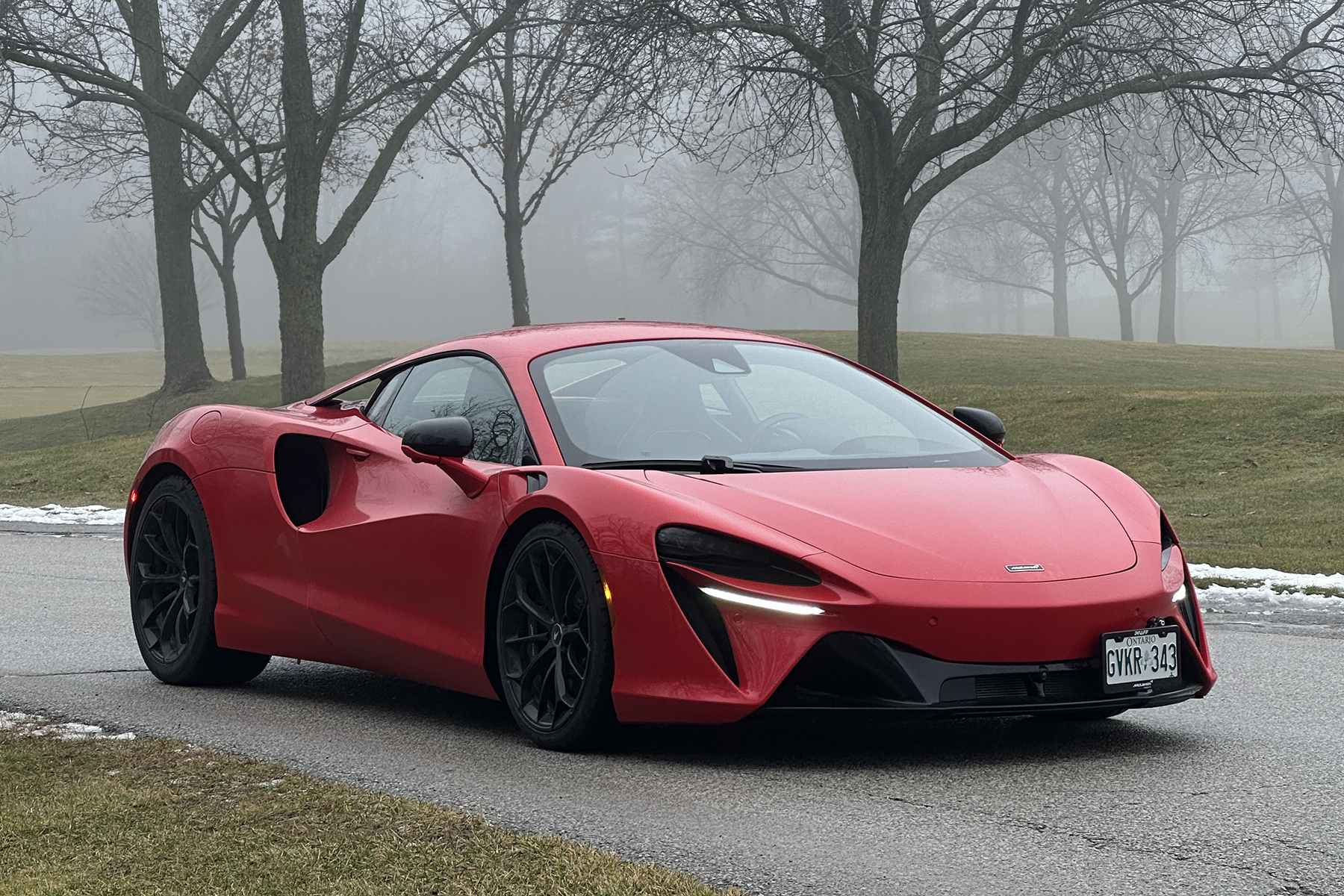 2024 McLaren Artura DoubleClutch.ca