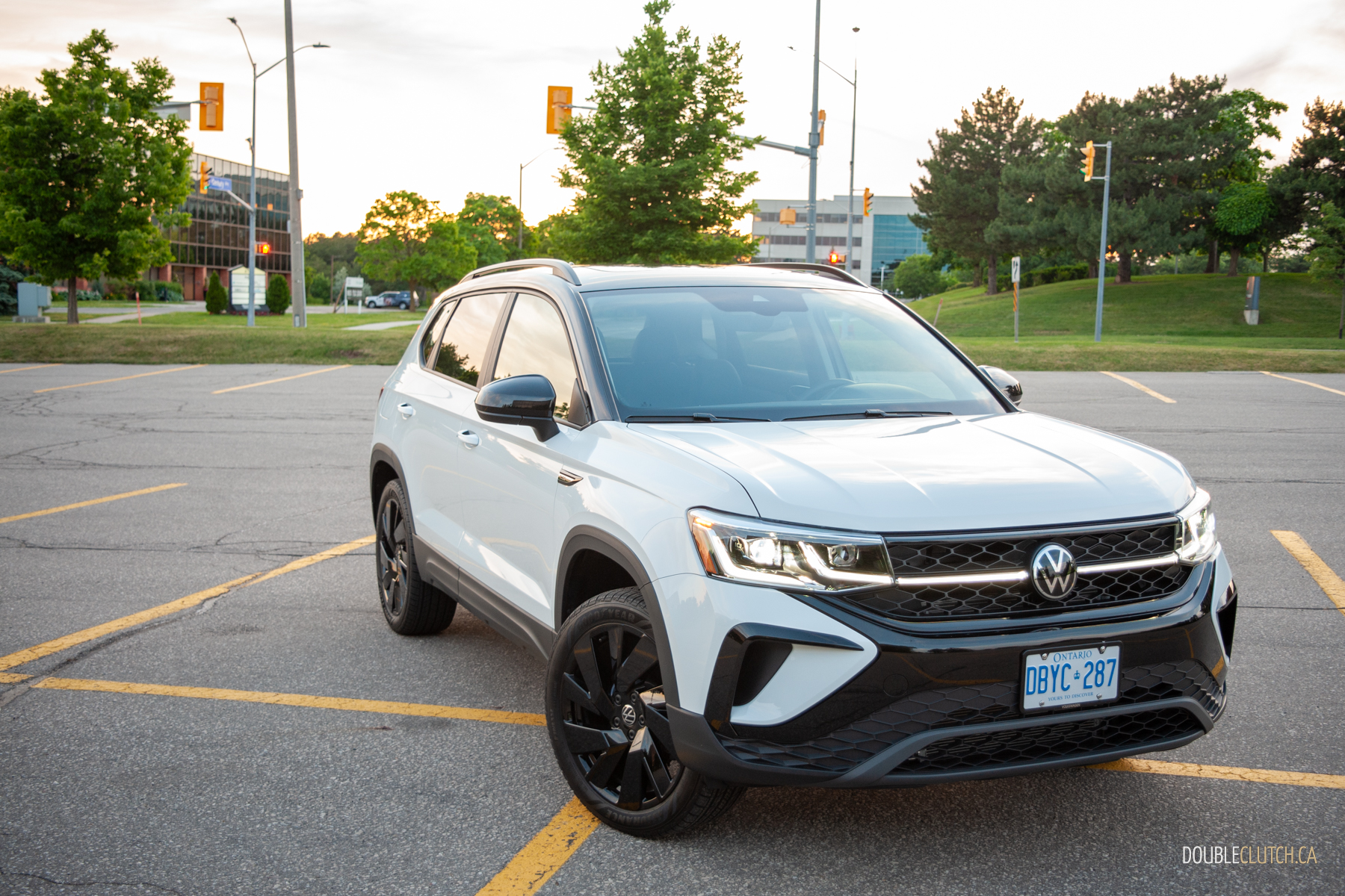 2024 Volkswagen Taos Comfortline Black Edition DoubleClutch.ca