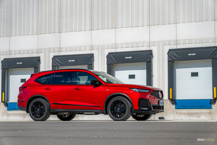 2025 Acura MDX A-Spec front quarter view