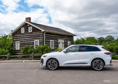 2025 Audi SQ5 side profile view
