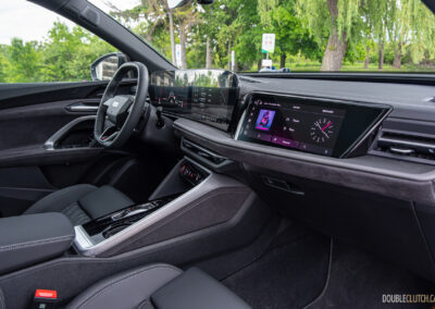 2025 Audi SQ5 interior view