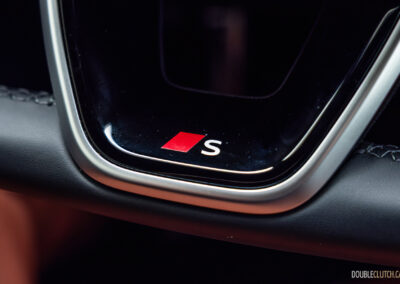 2025 Audi SQ5 steering wheel logo close-up