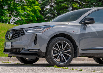 2025 Acura RDX Platinum Elite A-Spec cropped front quarter view