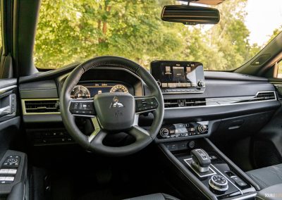 2025 Mitsubishi Outlander PHEV Noir