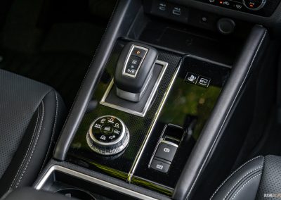 2025 Mitsubishi Outlander PHEV Noir