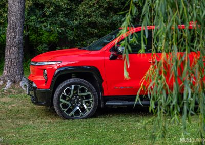 2025 Chevrolet Silverado EV RST cropped side profile view
