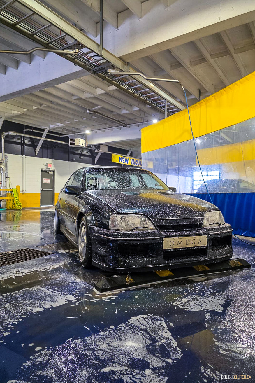 1990 Lotus Omega / 1990 Lotus Carlton