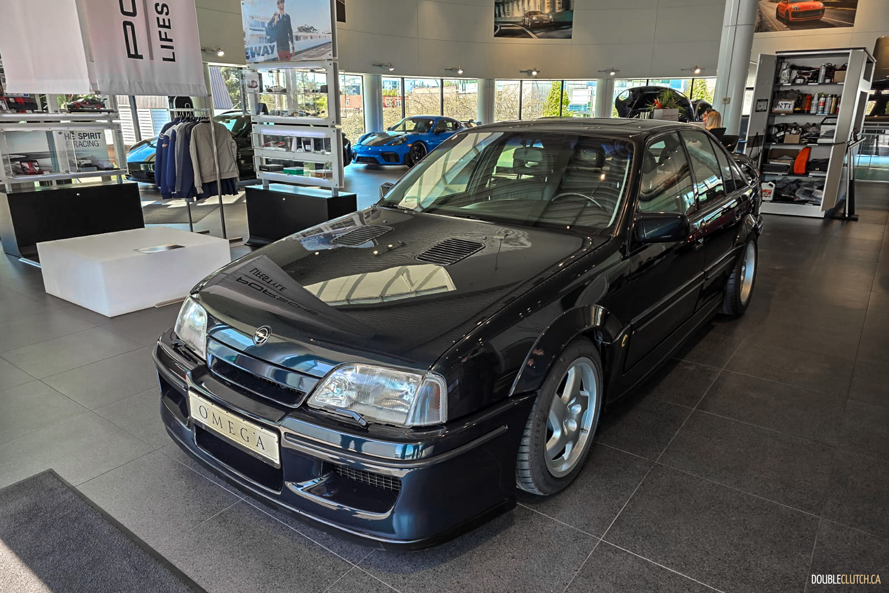 1990 Lotus Omega / Carlton