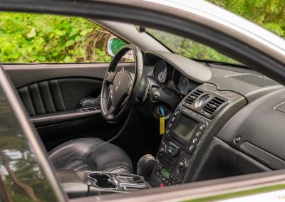 2008 Maserati Quattroporte black interior