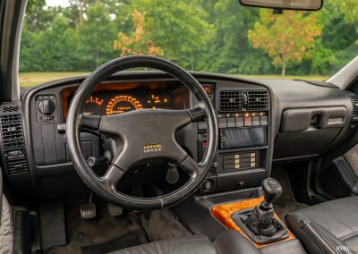 1990 Lotus Omega/Carlton