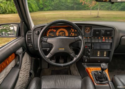 1990 Lotus Omega/Carlton