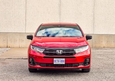 2025 Honda Odyssey Black Edition in Radiant Red Metallic