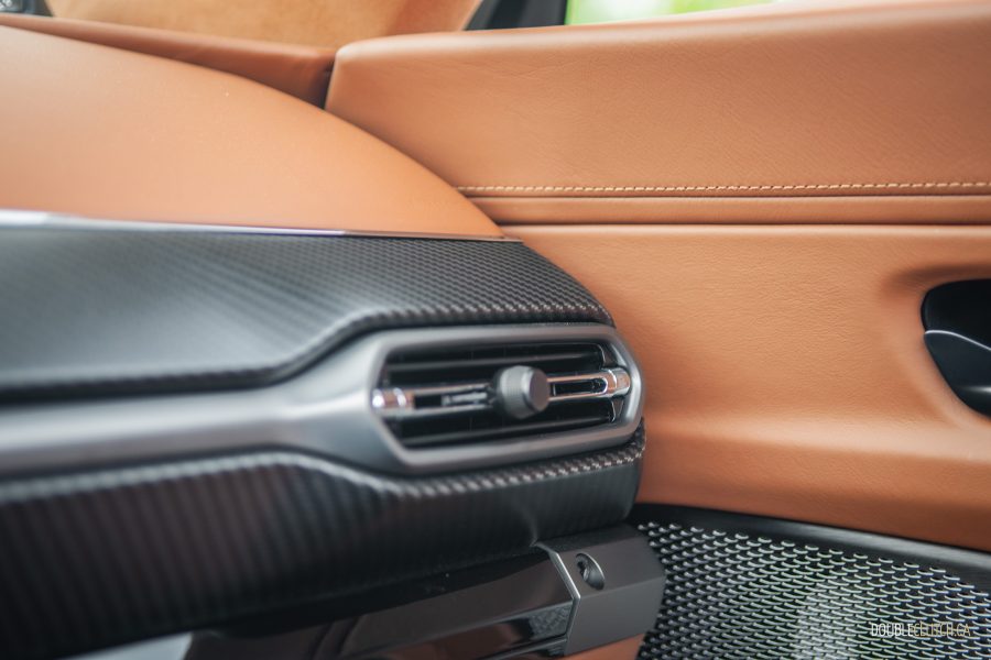 2025 Aston Martin Vantage Roadster