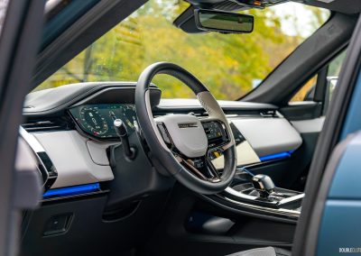2025 Range Rover Sport SV interior