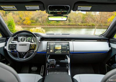 2025 Range Rover Sport SV interior