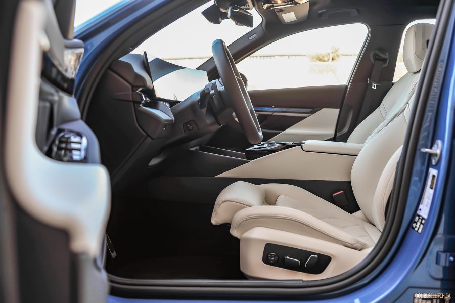 2025 BMW 540i Legacy Edition interior