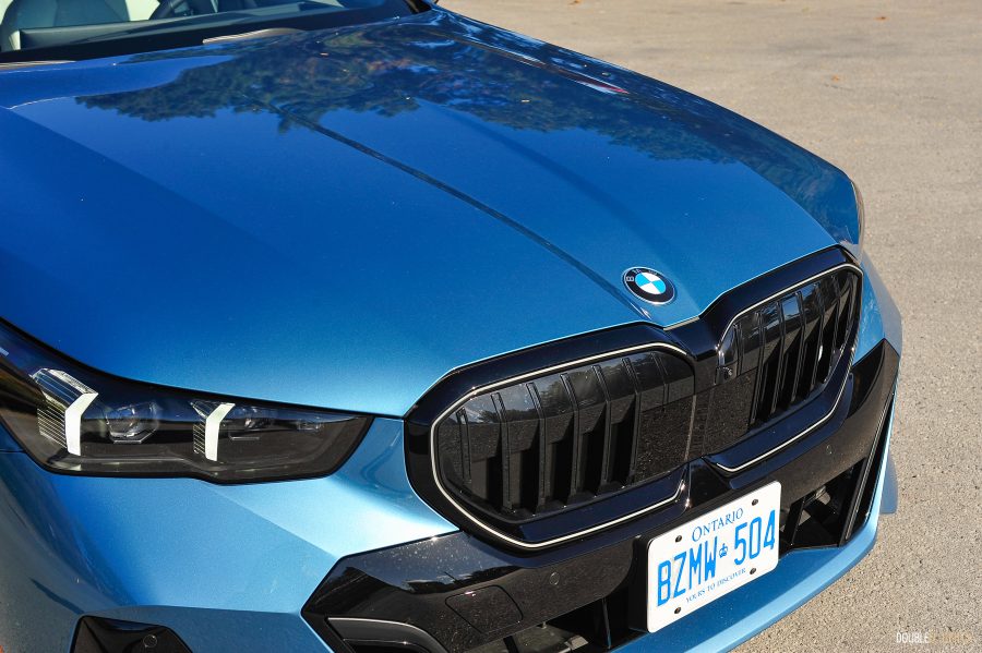 2025 BMW 540i Legacy Edition in Maldives Blue 