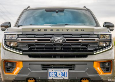 2025 Ford Expedition Tremor in Wild Green
