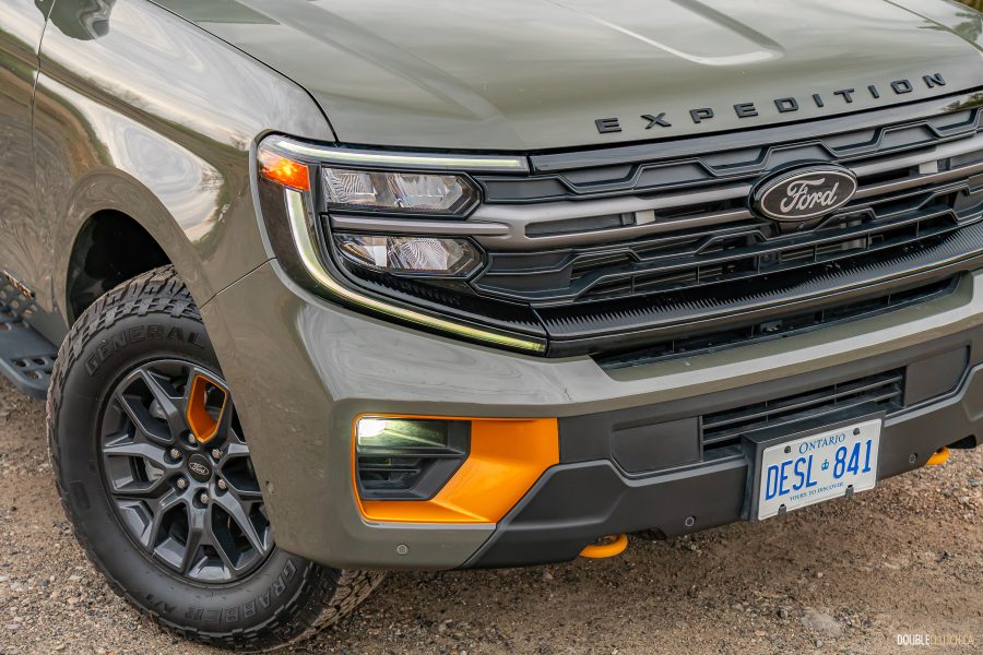 2025 Ford Expedition Tremor in Wild Green