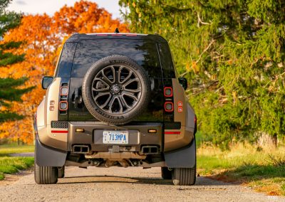 2026 Land Rover Defender OCTA in Petra Copper matte