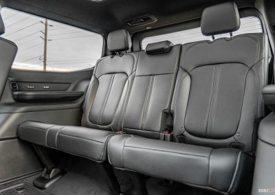 2025 Jeep Wagoneer Overland Edition interior