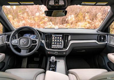 2026 Volvo V60 Cross Country interior