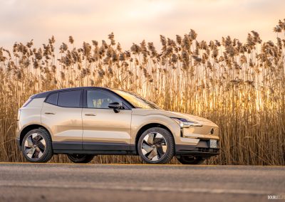 2026 Volvo EX30 Twin in Sand Dune