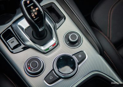 2025 Alfa Romeo Giulia Intensa interior